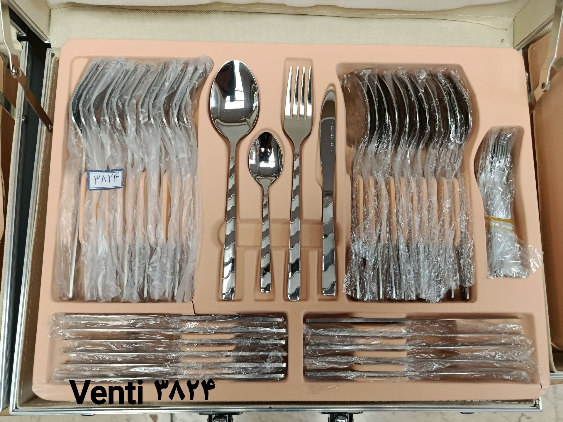 سرویس قاشق و چنگال ونتی چمدانی 30 نفره 142 پارچه استیل 18/10 نگیر کد 3824